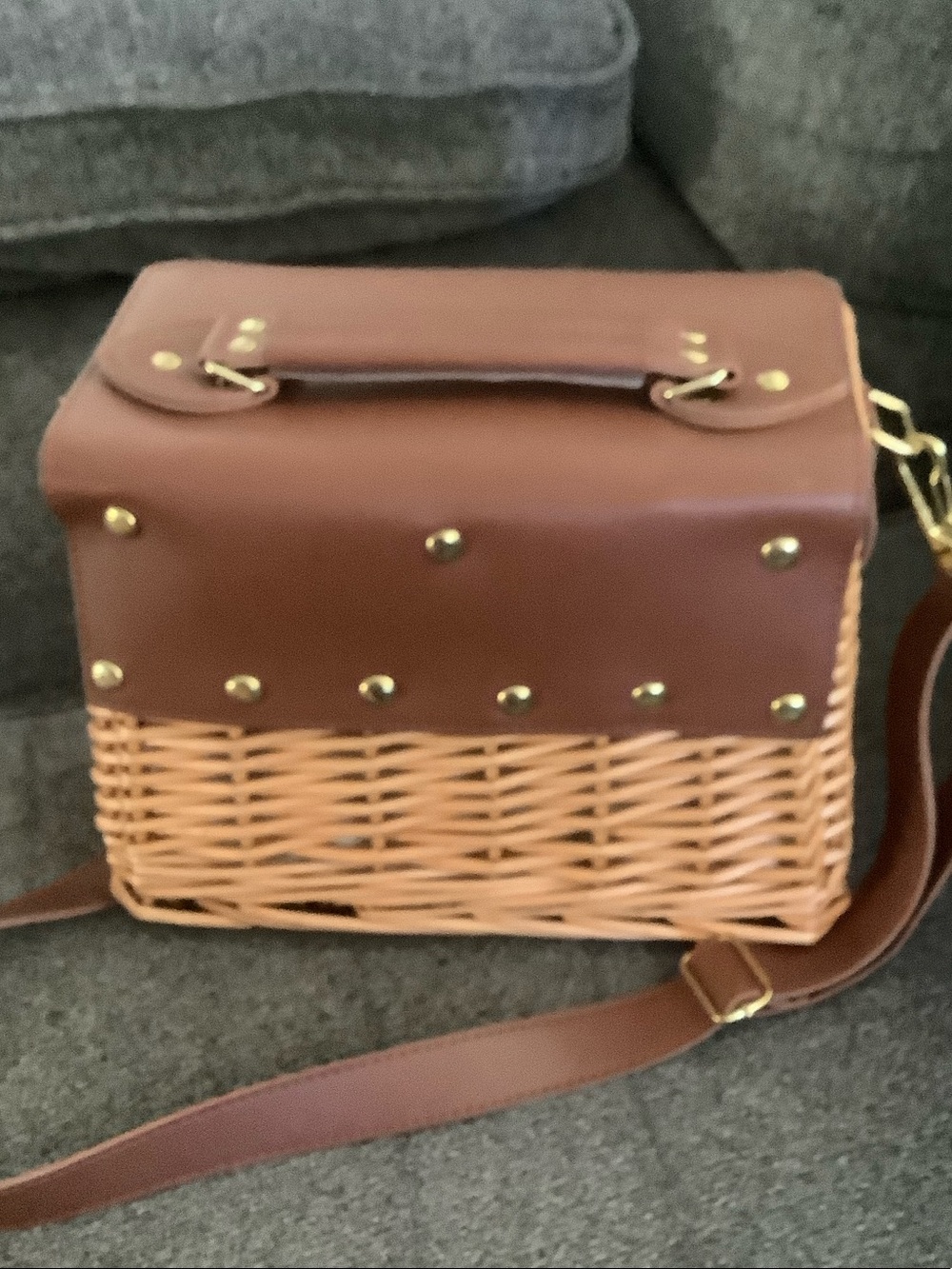Woven Basket Crossbody with Brown pc faux Leather Flap - Picture 5 of 8